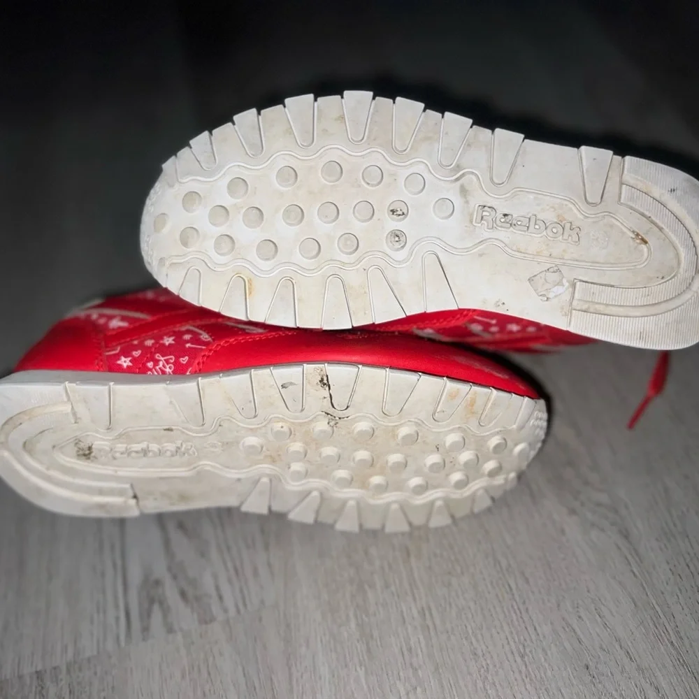 Girls Reebok Sneakers - Picture 3 of 3